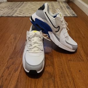 NWT Nike Air Max Excee
